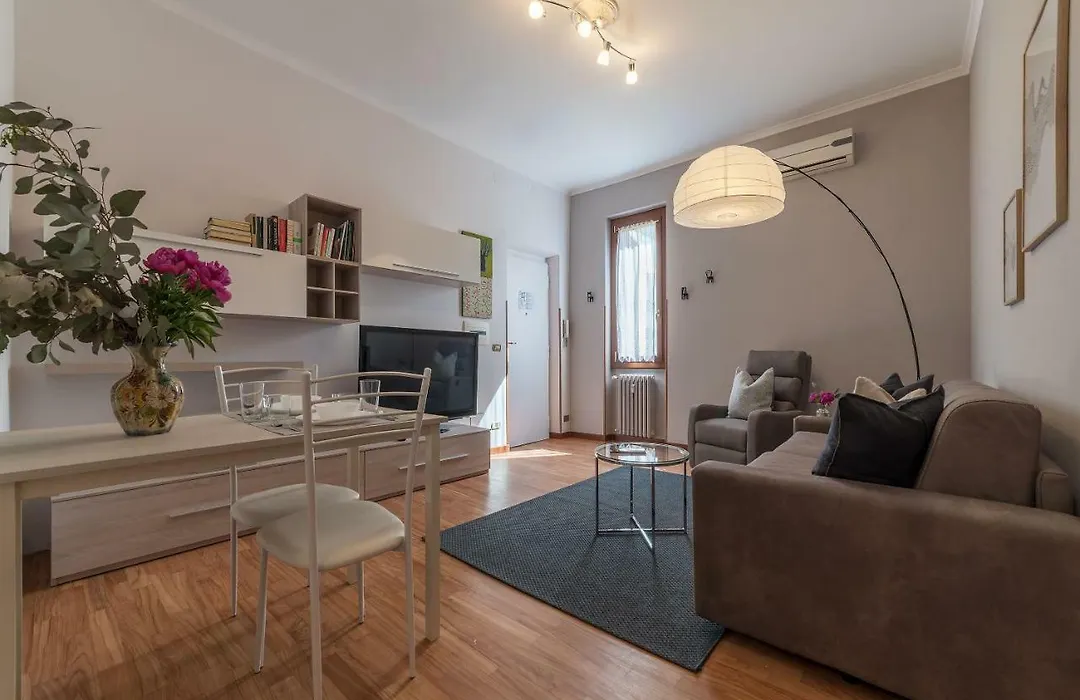 Iflat Augustus Suite Near Saint Peter-1